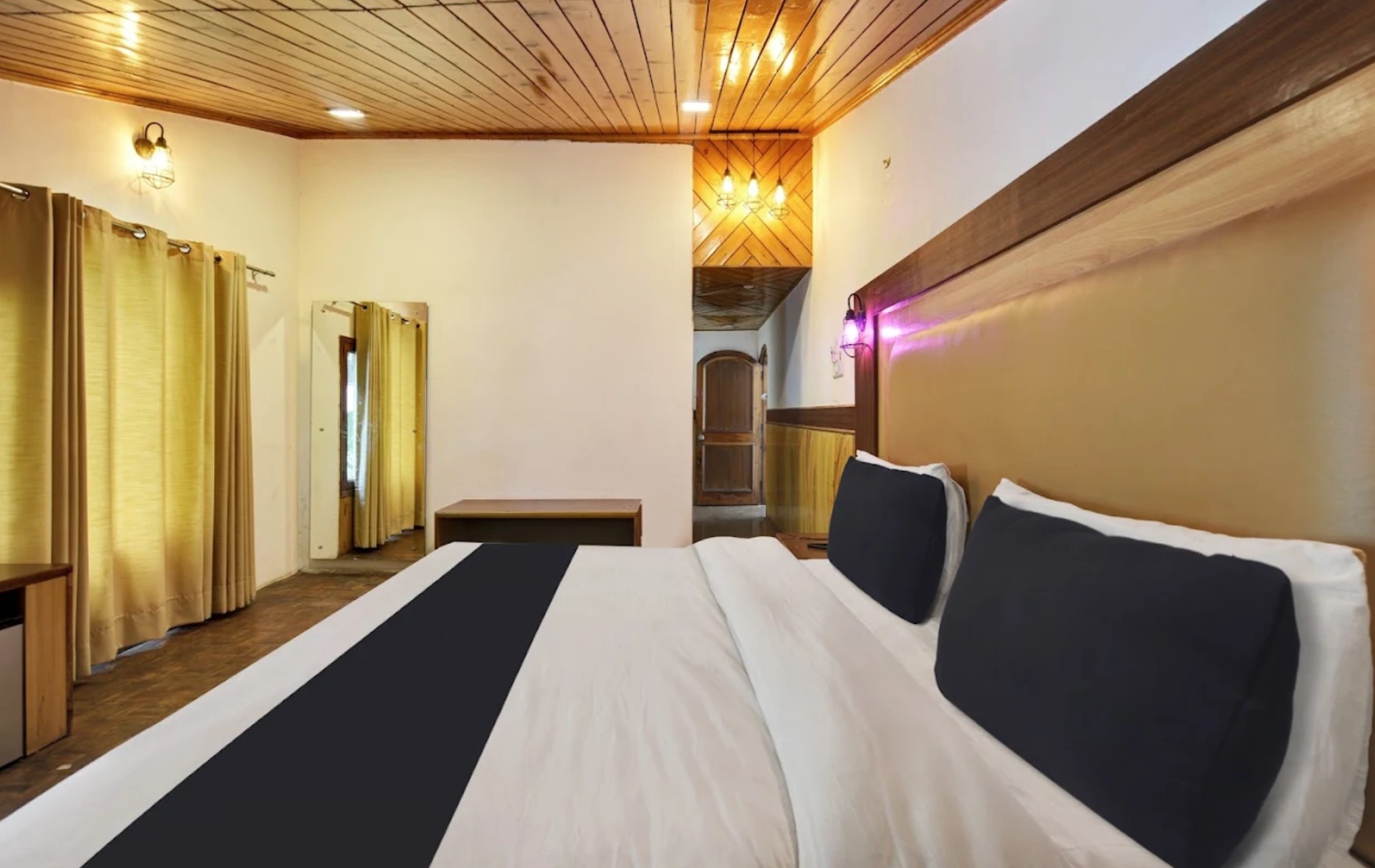 Hilltone Resorts photo 4
